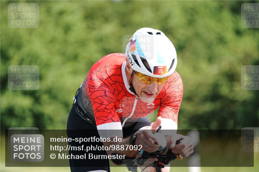 21.06.2026 - Viking Triathlon Michael Burmester http://msf.ph/oto/9887092 21.06.2026 11:30:38 Radfahren 152, 152, 175, 229, 296, 393, 405, 647 meine-sportfotos.de
