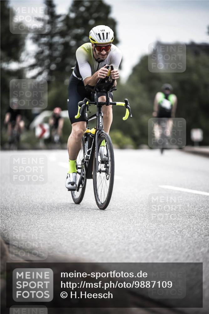21.06.2026 - 29. Vierlanden-Triathlon H.Heesch http://msf.ph/oto/9887109 21.06.2026 10:43:06 Radfahren 19, 122, 157, 273 meine-sportfotos.de