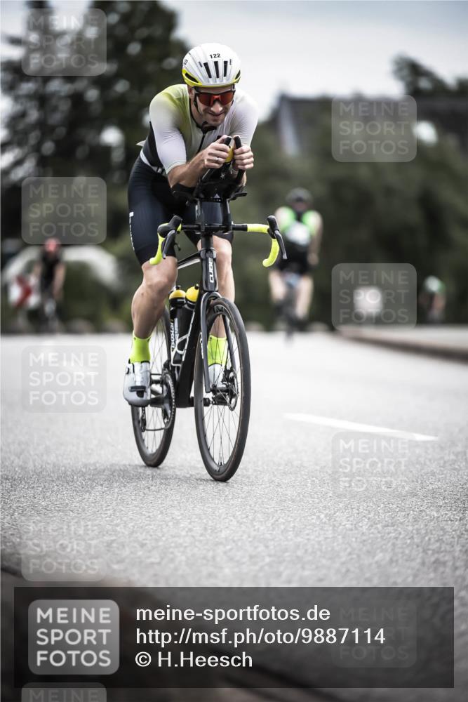 21.06.2026 - 29. Vierlanden-Triathlon H.Heesch http://msf.ph/oto/9887114 21.06.2026 10:43:06 Radfahren 19, 122, 157, 273 meine-sportfotos.de
