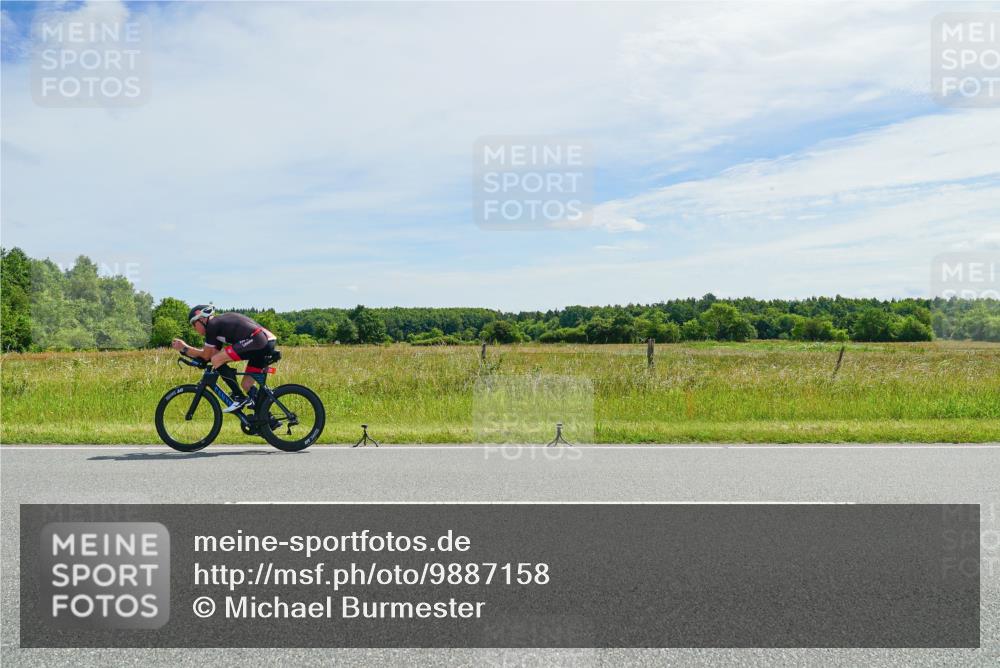 21.06.2026 - Viking Triathlon Michael Burmester http://msf.ph/oto/9887158 21.06.2026 11:55:33 Radfahren 7, 21, 28, 49, 147, 183, 279, 318, 324, 650, 666, 666 meine-sportfotos.de