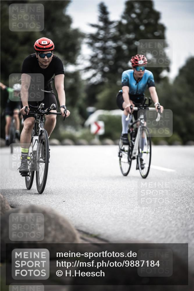 21.06.2026 - 29. Vierlanden-Triathlon H.Heesch http://msf.ph/oto/9887184 21.06.2026 10:43:14 Radfahren 19, 54, 96, 167, 259, 260, 392, 443, 447, 448, 467 meine-sportfotos.de