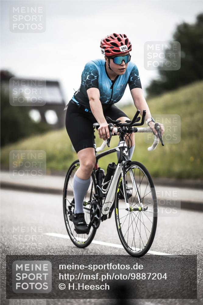21.06.2026 - 29. Vierlanden-Triathlon H.Heesch http://msf.ph/oto/9887204 21.06.2026 10:43:15 Radfahren 19, 54, 96, 167, 259, 260, 392, 443, 447, 448, 467 meine-sportfotos.de