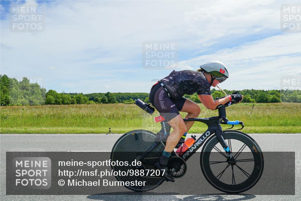 21.06.2026 - Viking Triathlon Michael Burmester http://msf.ph/oto/9887207 21.06.2026 11:55:50 Radfahren 28, 49, 52, 133, 147, 262, 279, 324, 360, 505, 637, 650 meine-sportfotos.de