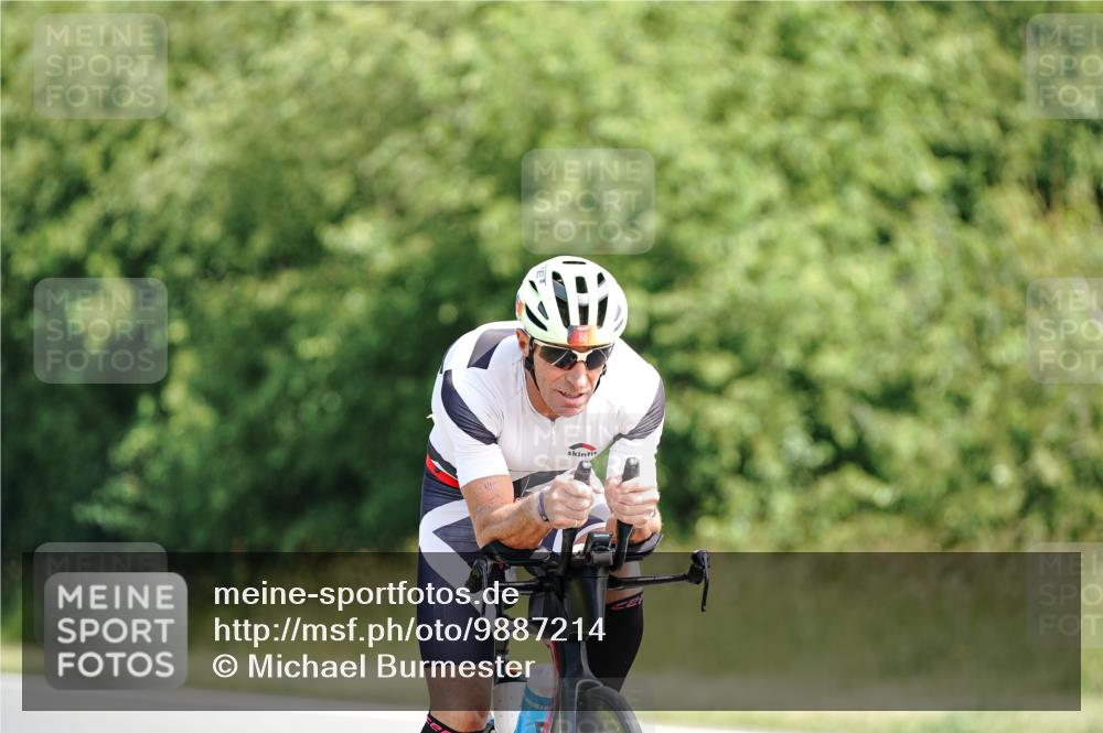 21.06.2026 - Viking Triathlon Michael Burmester http://msf.ph/oto/9887214 21.06.2026 11:31:50 Radfahren 14, 80, 88, 156, 195, 206, 302, 334, 379, 461, 542, 579 meine-sportfotos.de