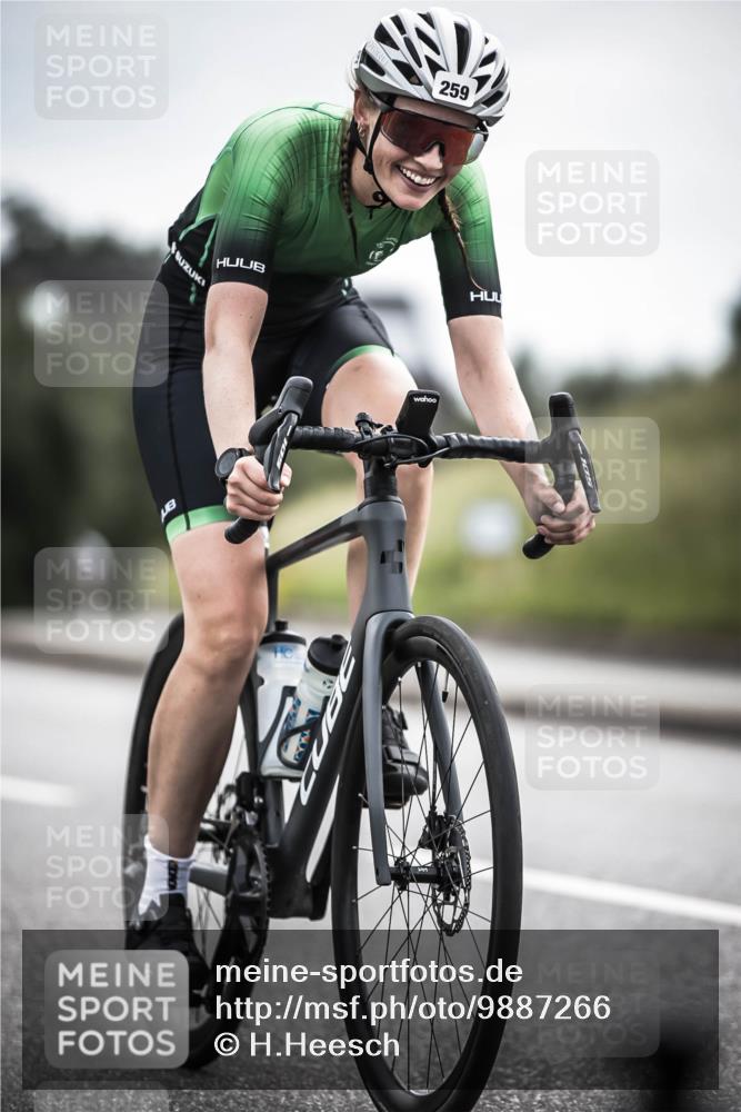 21.06.2026 - 29. Vierlanden-Triathlon H.Heesch http://msf.ph/oto/9887266 21.06.2026 10:43:17 Radfahren 19, 54, 96, 167, 259, 260, 392, 443, 447, 448, 467 meine-sportfotos.de