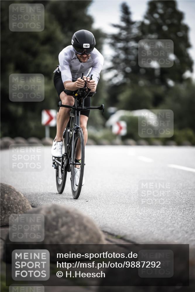 21.06.2026 - 29. Vierlanden-Triathlon H.Heesch http://msf.ph/oto/9887292 21.06.2026 10:43:26 Radfahren 130, 156, 187 meine-sportfotos.de