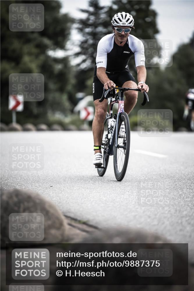 21.06.2026 - 29. Vierlanden-Triathlon H.Heesch http://msf.ph/oto/9887375 21.06.2026 10:43:39 Radfahren 103, 224, 230 meine-sportfotos.de