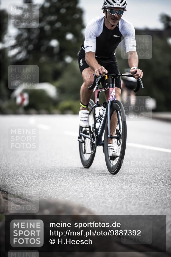 21.06.2026 - 29. Vierlanden-Triathlon H.Heesch http://msf.ph/oto/9887392 21.06.2026 10:43:40 Radfahren 103, 224, 230 meine-sportfotos.de