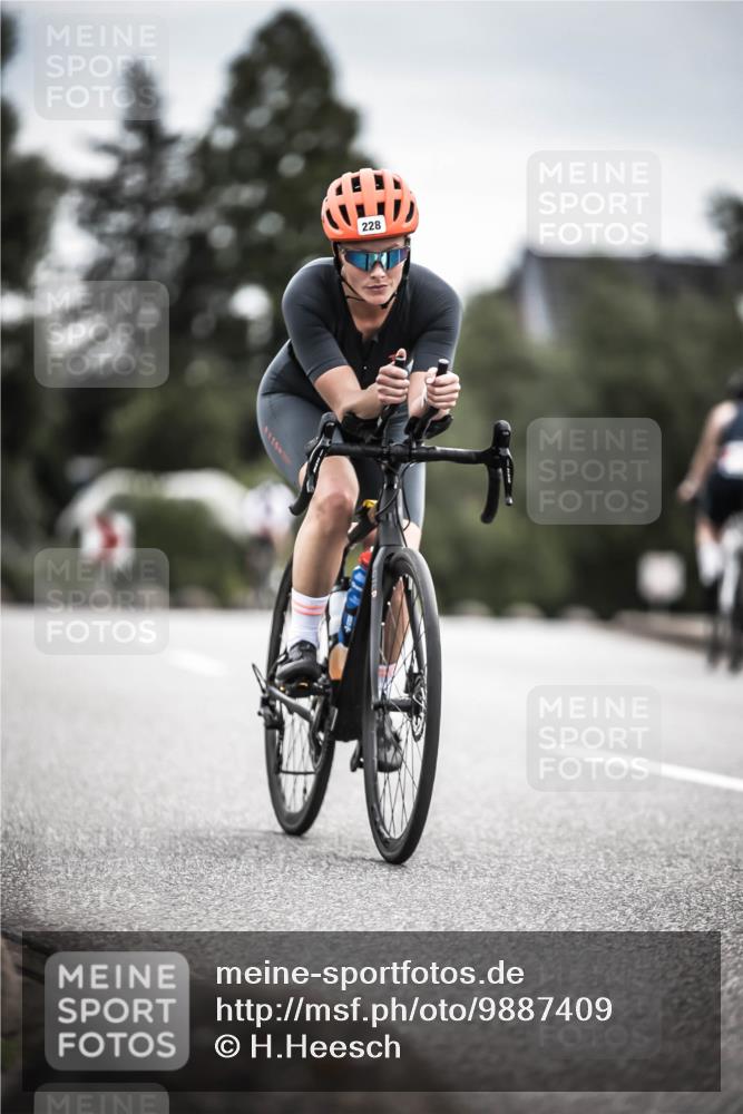 21.06.2026 - 29. Vierlanden-Triathlon H.Heesch http://msf.ph/oto/9887409 21.06.2026 10:44:03 Radfahren 109, 220, 228, 290, 357, 359 meine-sportfotos.de
