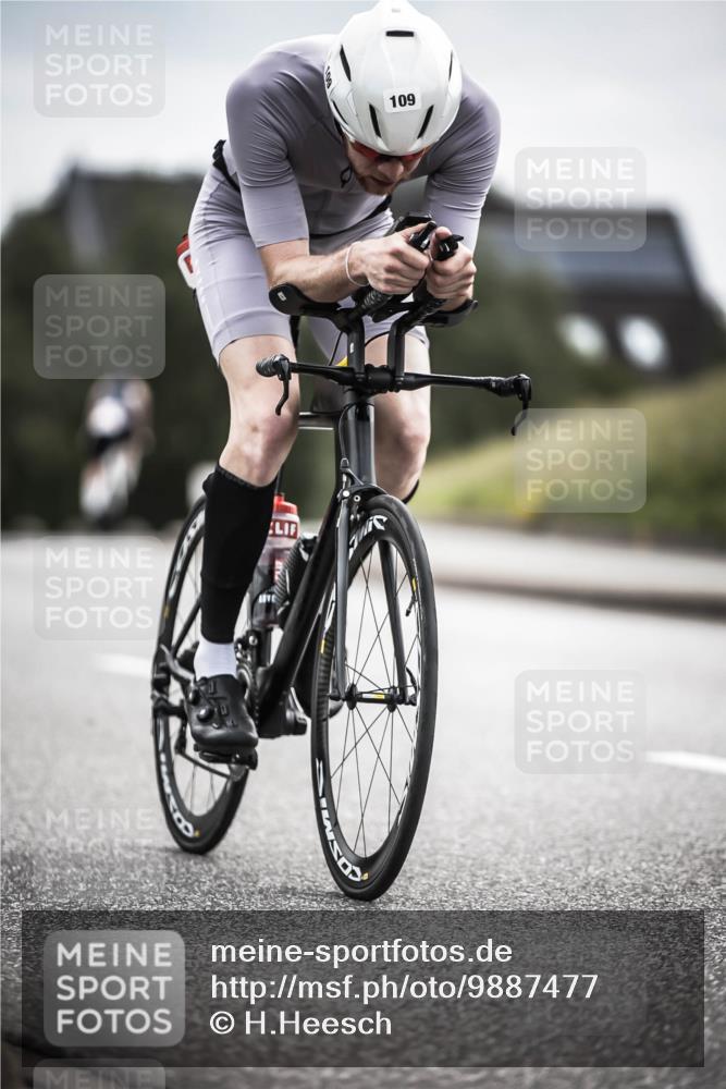 21.06.2026 - 29. Vierlanden-Triathlon H.Heesch http://msf.ph/oto/9887477 21.06.2026 10:44:05 Radfahren 50, 109, 220, 228, 245, 290, 357, 359 meine-sportfotos.de