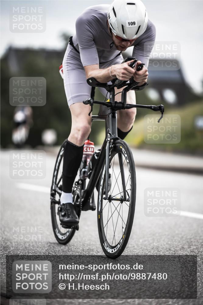 21.06.2026 - 29. Vierlanden-Triathlon H.Heesch http://msf.ph/oto/9887480 21.06.2026 10:44:05 Radfahren 50, 109, 220, 228, 245, 290, 357, 359 meine-sportfotos.de