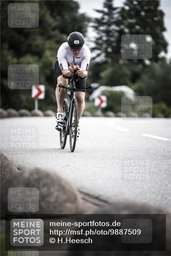 21.06.2026 - 29. Vierlanden-Triathlon H.Heesch http://msf.ph/oto/9887509 21.06.2026 10:44:08 Radfahren 50, 109, 135, 220, 245, 357, 359 meine-sportfotos.de