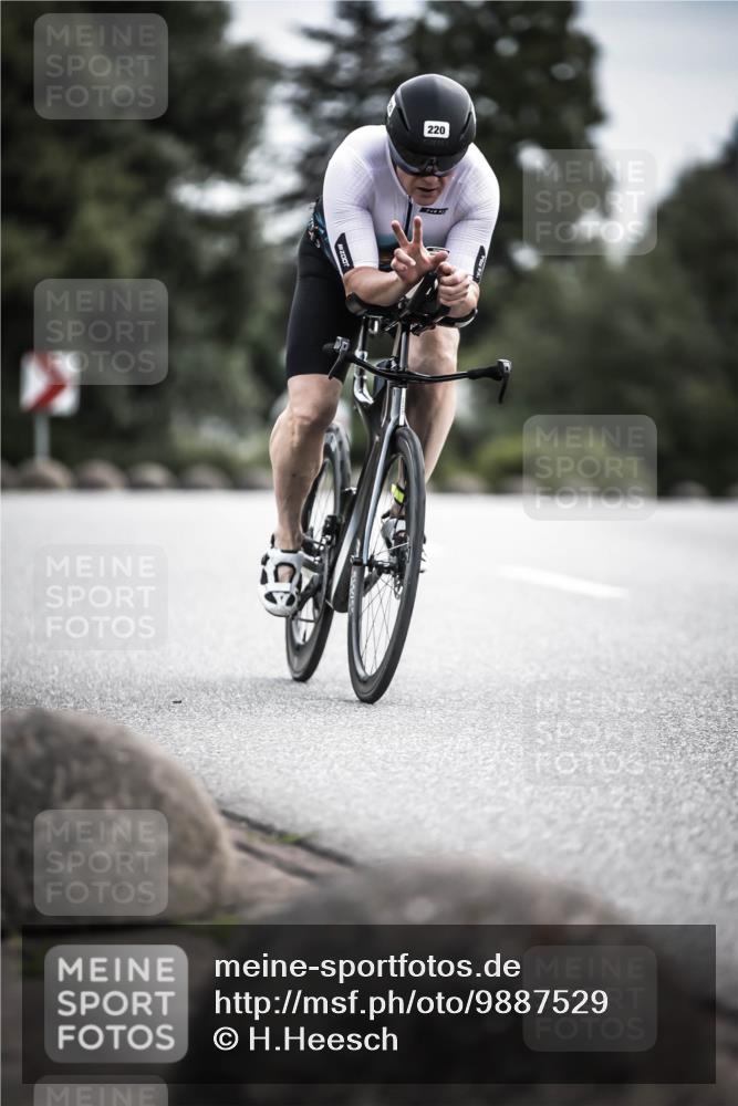 21.06.2026 - 29. Vierlanden-Triathlon H.Heesch http://msf.ph/oto/9887529 21.06.2026 10:44:09 Radfahren 50, 109, 135, 220, 245, 357, 359 meine-sportfotos.de