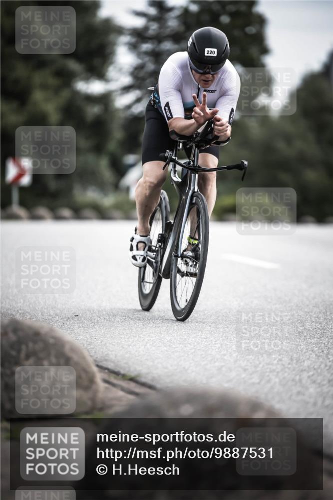 21.06.2026 - 29. Vierlanden-Triathlon H.Heesch http://msf.ph/oto/9887531 21.06.2026 10:44:09 Radfahren 50, 109, 135, 220, 245, 357, 359 meine-sportfotos.de