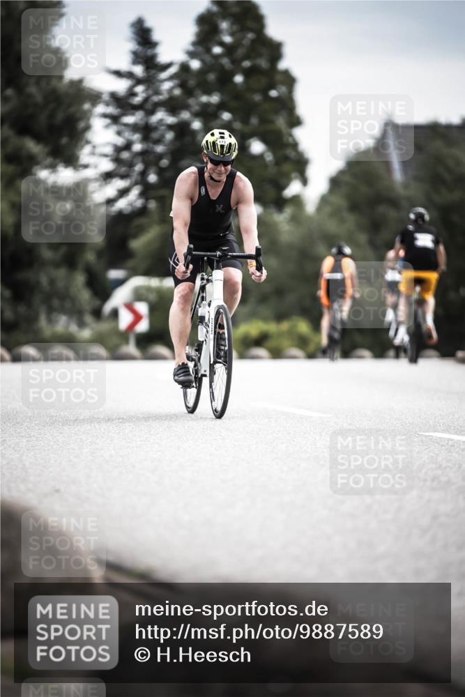 21.06.2026 - 29. Vierlanden-Triathlon H.Heesch http://msf.ph/oto/9887589 21.06.2026 10:44:32 Radfahren 173, 227, 399, 434 meine-sportfotos.de