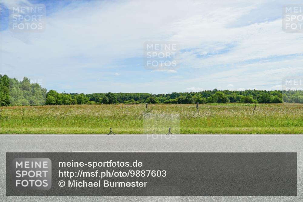 21.06.2026 - Viking Triathlon Michael Burmester http://msf.ph/oto/9887603 21.06.2026 12:01:01 Radfahren 30, 43, 82, 155, 170, 260, 260, 317, 323, 343, 366, 391, 548, 554 meine-sportfotos.de