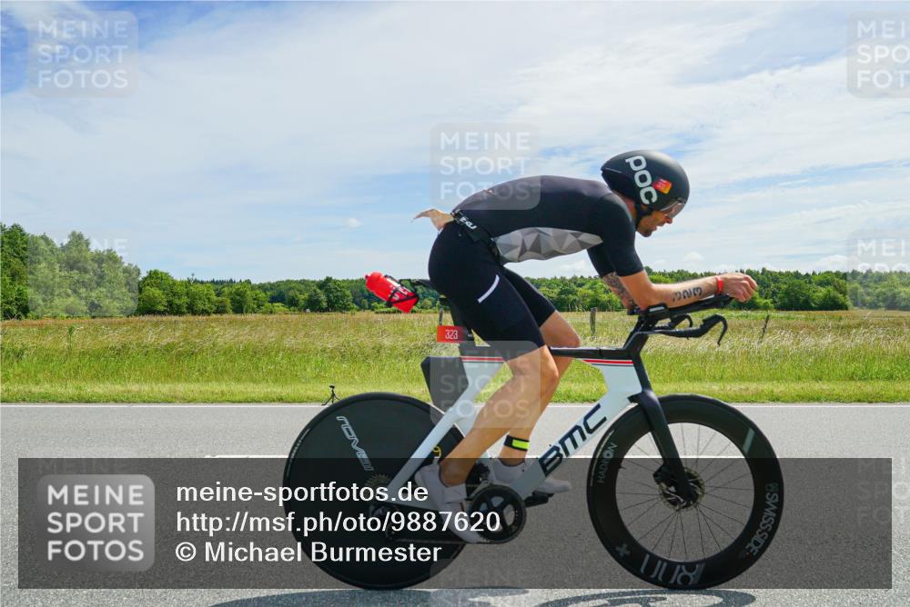 21.06.2026 - Viking Triathlon Michael Burmester http://msf.ph/oto/9887620 21.06.2026 12:01:08 Radfahren 30, 43, 82, 155, 170, 260, 260, 317, 323, 343, 366, 390, 391, 548, 554, 555 meine-sportfotos.de