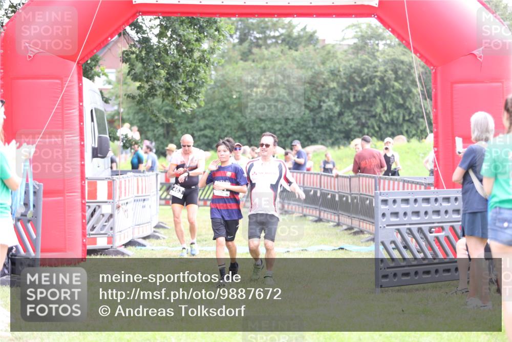21.06.2026 - 29. Vierlanden-Triathlon Andreas Tolksdorf http://msf.ph/oto/9887672 21.06.2026 11:36:31 Ziel 461, 463, 601, 621, 461, 463, 601, 621 meine-sportfotos.de