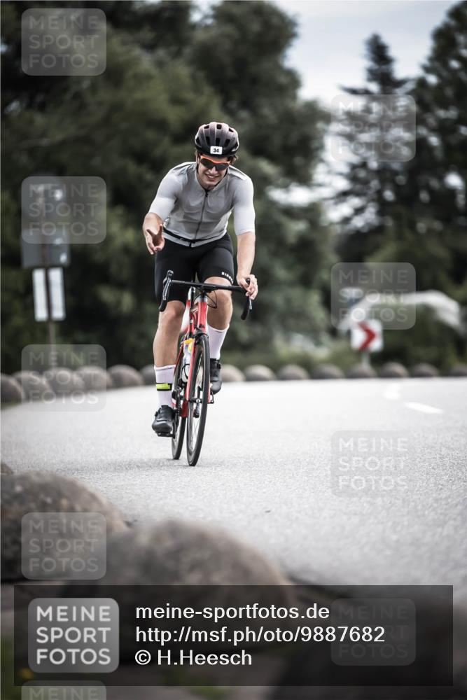 21.06.2026 - 29. Vierlanden-Triathlon H.Heesch http://msf.ph/oto/9887682 21.06.2026 10:44:50 Radfahren 34, 59, 191, 419, 452, 474 meine-sportfotos.de