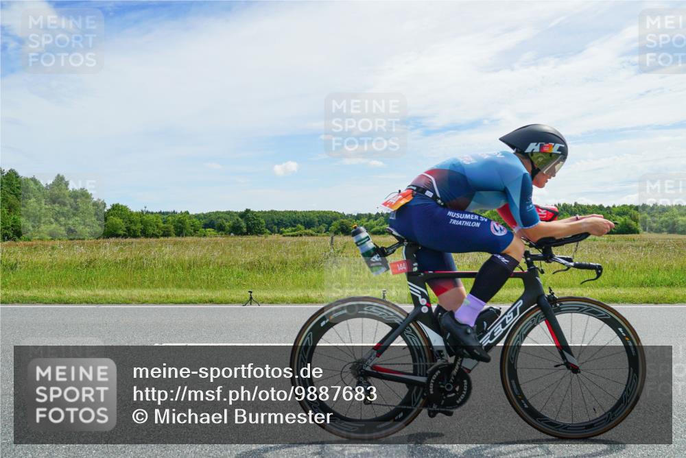 21.06.2026 - Viking Triathlon Michael Burmester http://msf.ph/oto/9887683 21.06.2026 12:02:52 Radfahren 17, 57, 100, 119, 127, 144, 169, 280, 445, 527, 561, 644, 658, 661 meine-sportfotos.de