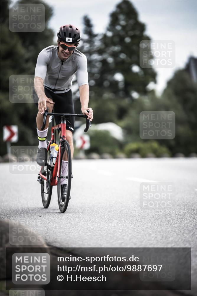 21.06.2026 - 29. Vierlanden-Triathlon H.Heesch http://msf.ph/oto/9887697 21.06.2026 10:44:50 Radfahren 34, 59, 191, 419, 452, 474 meine-sportfotos.de