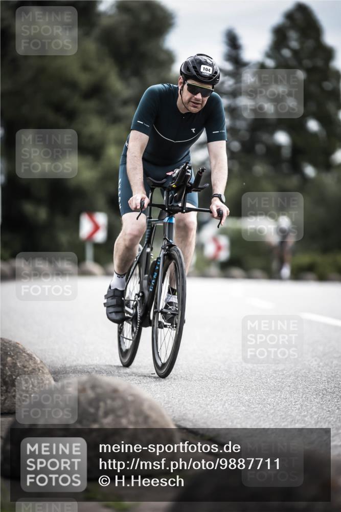 21.06.2026 - 29. Vierlanden-Triathlon H.Heesch http://msf.ph/oto/9887711 21.06.2026 10:45:06 Radfahren 88, 104, 257 meine-sportfotos.de