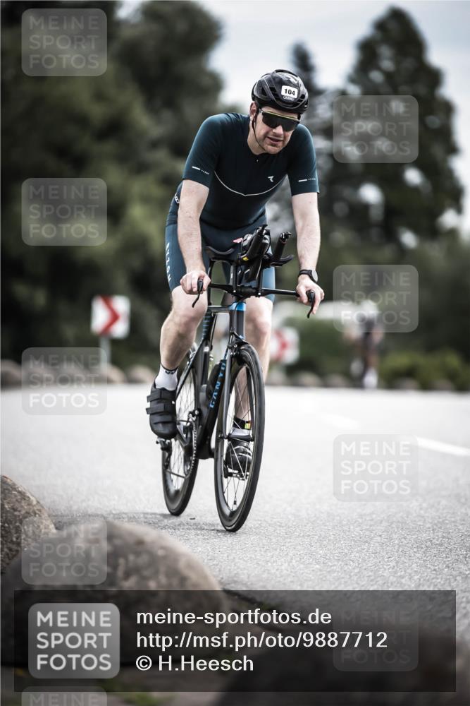 21.06.2026 - 29. Vierlanden-Triathlon H.Heesch http://msf.ph/oto/9887712 21.06.2026 10:45:06 Radfahren 88, 104, 257 meine-sportfotos.de
