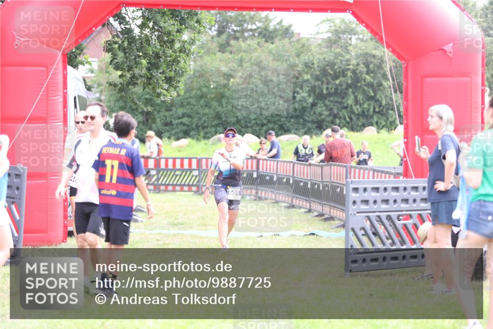 21.06.2026 - 29. Vierlanden-Triathlon Andreas Tolksdorf http://msf.ph/oto/9887725 21.06.2026 11:36:35 Ziel 461, 463, 601, 461, 463, 601 meine-sportfotos.de