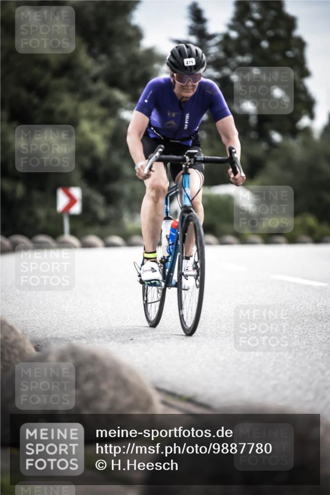 21.06.2026 - 29. Vierlanden-Triathlon H.Heesch http://msf.ph/oto/9887780 21.06.2026 10:45:16 Radfahren 37, 81, 88, 257, 271, 428 meine-sportfotos.de