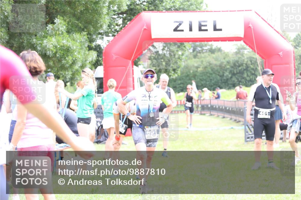 21.06.2026 - 29. Vierlanden-Triathlon Andreas Tolksdorf http://msf.ph/oto/9887810 21.06.2026 11:37:04 Ziel 516, 518, 553, 516, 518, 553 meine-sportfotos.de