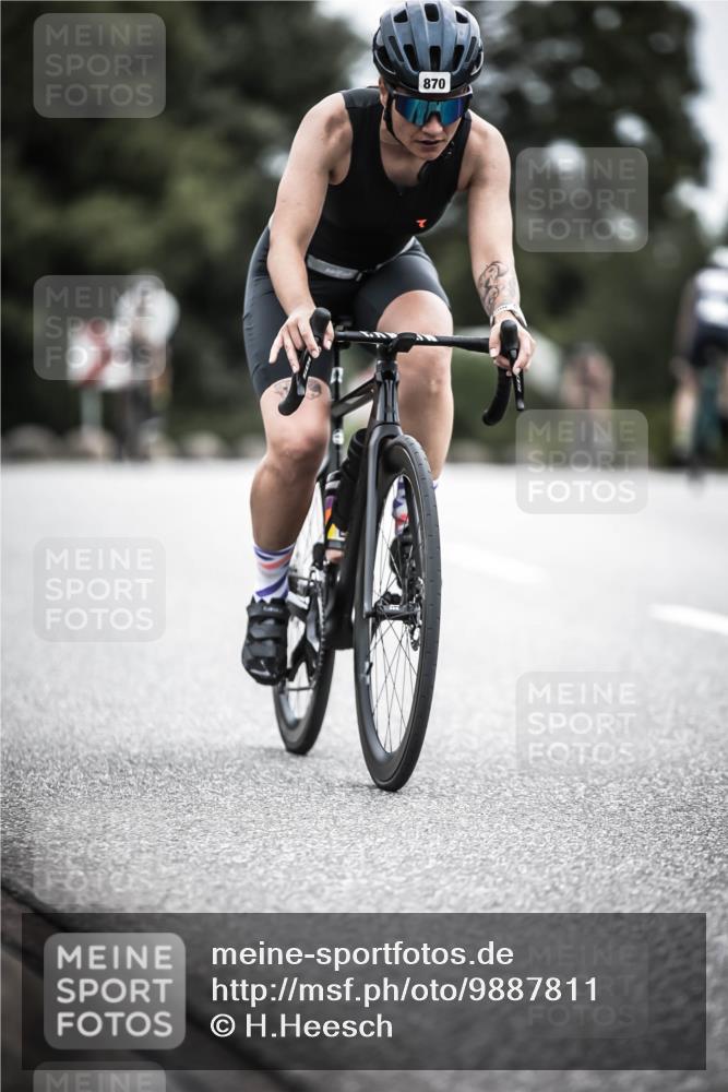 21.06.2026 - 29. Vierlanden-Triathlon H.Heesch http://msf.ph/oto/9887811 21.06.2026 12:11:36 Radfahren 230, 846, 870, 881, 885 meine-sportfotos.de