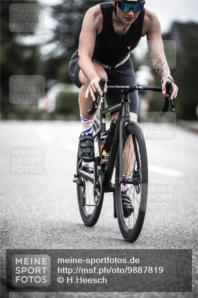 21.06.2026 - 29. Vierlanden-Triathlon H.Heesch http://msf.ph/oto/9887819 21.06.2026 12:11:36 Radfahren 230, 846, 870, 881, 885 meine-sportfotos.de