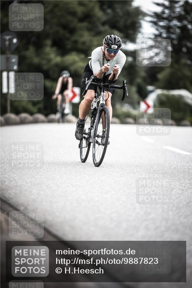 21.06.2026 - 29. Vierlanden-Triathlon H.Heesch http://msf.ph/oto/9887823 21.06.2026 12:11:39 Radfahren 870, 881, 885 meine-sportfotos.de
