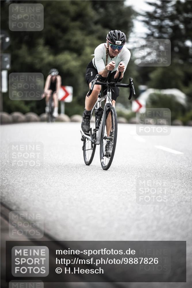 21.06.2026 - 29. Vierlanden-Triathlon H.Heesch http://msf.ph/oto/9887826 21.06.2026 12:11:39 Radfahren 870, 881, 885 meine-sportfotos.de