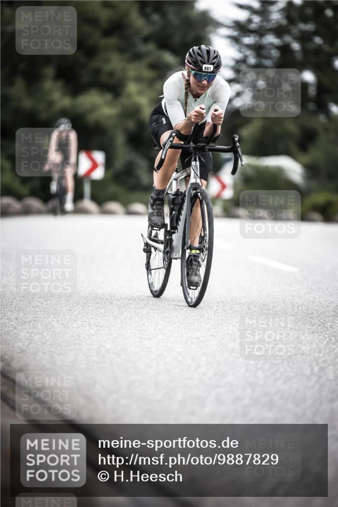 21.06.2026 - 29. Vierlanden-Triathlon H.Heesch http://msf.ph/oto/9887829 21.06.2026 12:11:39 Radfahren 870, 881, 885 meine-sportfotos.de