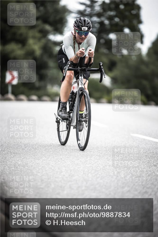 21.06.2026 - 29. Vierlanden-Triathlon H.Heesch http://msf.ph/oto/9887834 21.06.2026 12:11:39 Radfahren 870, 881, 885 meine-sportfotos.de