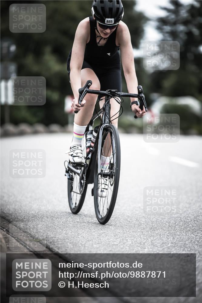 21.06.2026 - 29. Vierlanden-Triathlon H.Heesch http://msf.ph/oto/9887871 21.06.2026 12:11:43 Radfahren 881, 885, 979 meine-sportfotos.de