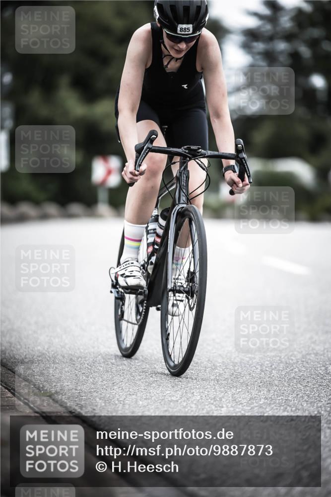 21.06.2026 - 29. Vierlanden-Triathlon H.Heesch http://msf.ph/oto/9887873 21.06.2026 12:11:43 Radfahren 881, 885, 979 meine-sportfotos.de