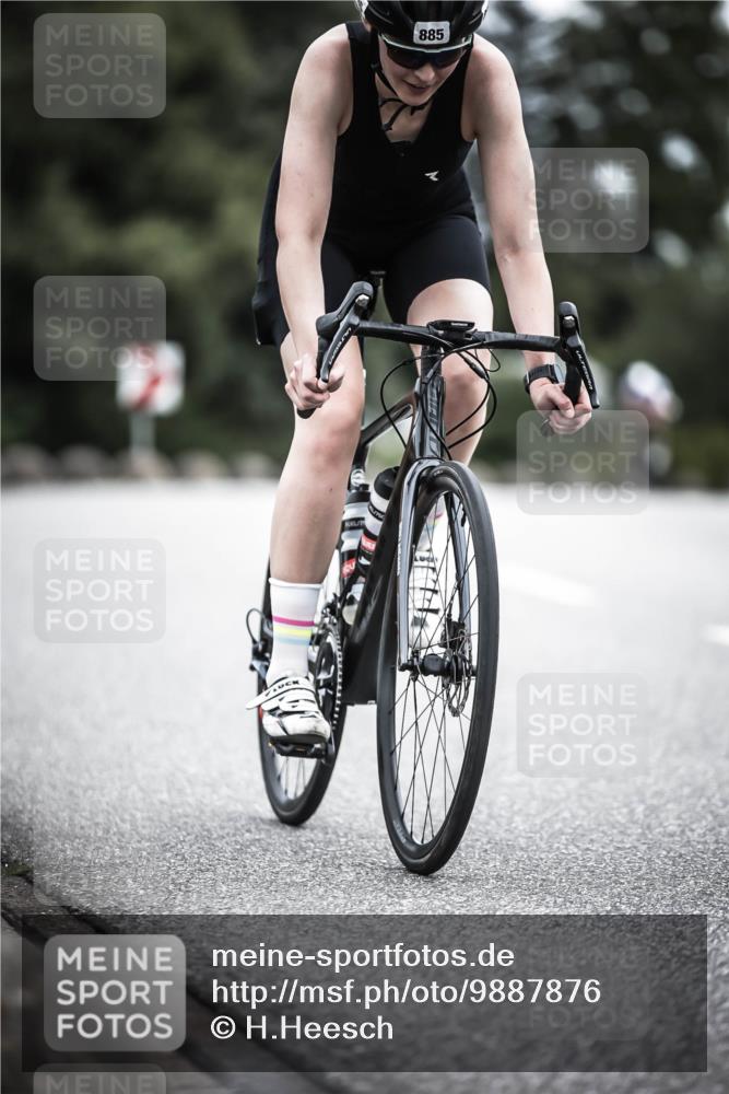 21.06.2026 - 29. Vierlanden-Triathlon H.Heesch http://msf.ph/oto/9887876 21.06.2026 12:11:43 Radfahren 881, 885, 979 meine-sportfotos.de