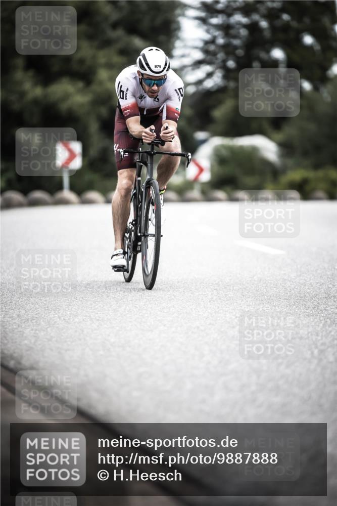 21.06.2026 - 29. Vierlanden-Triathlon H.Heesch http://msf.ph/oto/9887888 21.06.2026 12:11:50 Radfahren 850, 979 meine-sportfotos.de