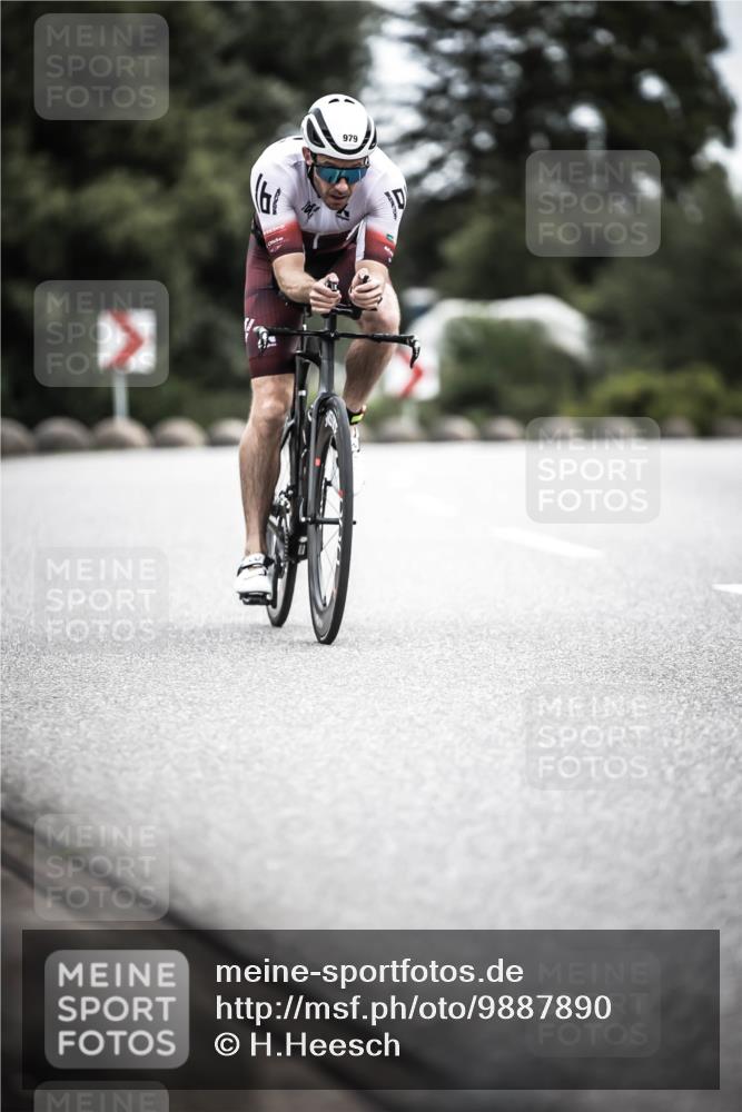 21.06.2026 - 29. Vierlanden-Triathlon H.Heesch http://msf.ph/oto/9887890 21.06.2026 12:11:50 Radfahren 850, 979 meine-sportfotos.de