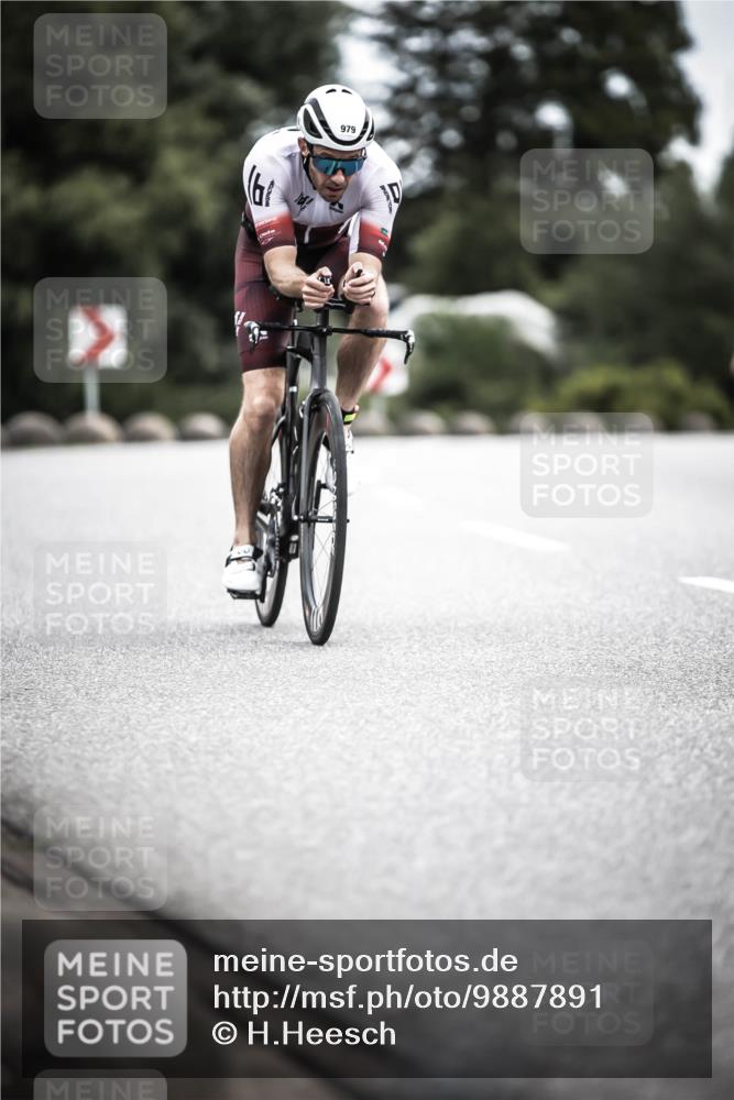 21.06.2026 - 29. Vierlanden-Triathlon H.Heesch http://msf.ph/oto/9887891 21.06.2026 12:11:50 Radfahren 850, 979 meine-sportfotos.de