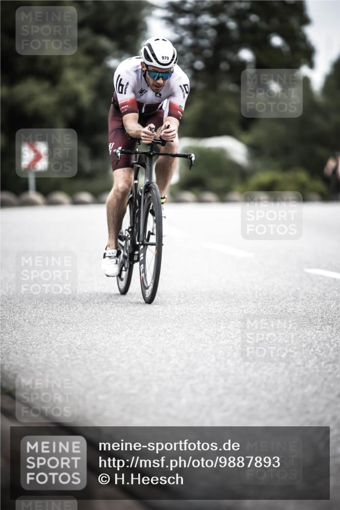 21.06.2026 - 29. Vierlanden-Triathlon H.Heesch http://msf.ph/oto/9887893 21.06.2026 12:11:50 Radfahren 850, 979 meine-sportfotos.de