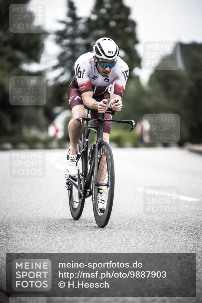 21.06.2026 - 29. Vierlanden-Triathlon H.Heesch http://msf.ph/oto/9887903 21.06.2026 12:11:50 Radfahren 850, 979 meine-sportfotos.de
