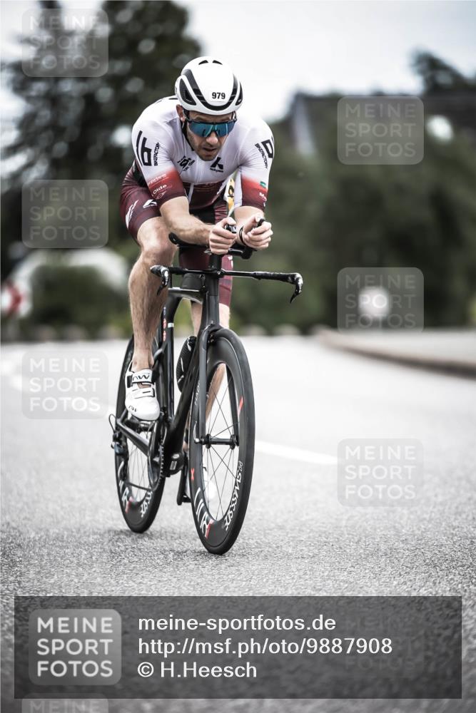 21.06.2026 - 29. Vierlanden-Triathlon H.Heesch http://msf.ph/oto/9887908 21.06.2026 12:11:50 Radfahren 850, 979 meine-sportfotos.de
