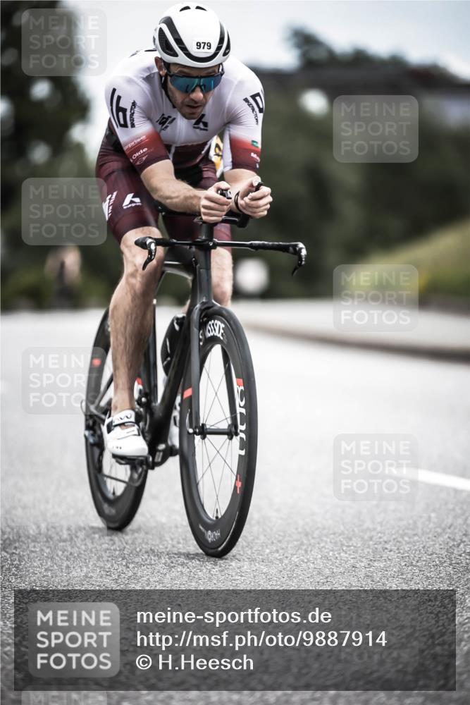 21.06.2026 - 29. Vierlanden-Triathlon H.Heesch http://msf.ph/oto/9887914 21.06.2026 12:11:51 Radfahren 657, 850, 878, 979 meine-sportfotos.de
