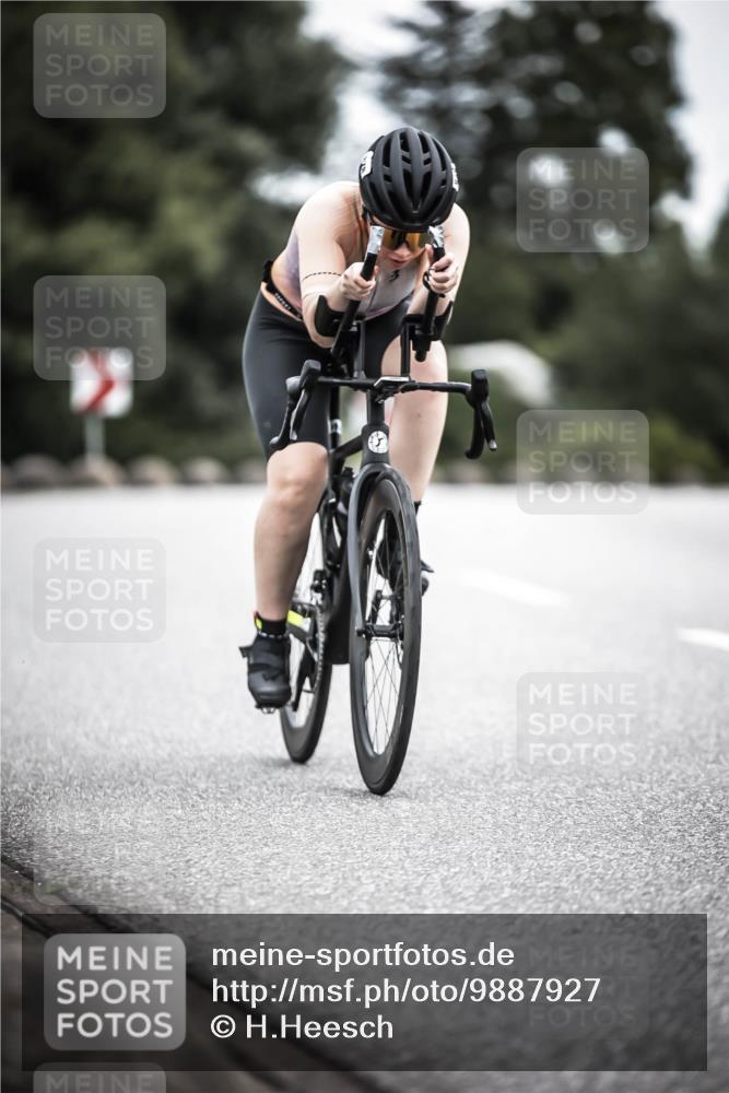 21.06.2026 - 29. Vierlanden-Triathlon H.Heesch http://msf.ph/oto/9887927 21.06.2026 12:11:58 Radfahren 657, 878 meine-sportfotos.de