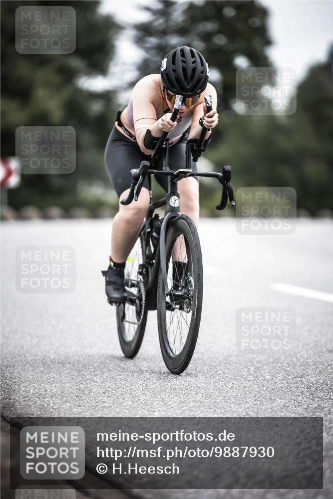 21.06.2026 - 29. Vierlanden-Triathlon H.Heesch http://msf.ph/oto/9887930 21.06.2026 12:11:58 Radfahren 657, 878 meine-sportfotos.de