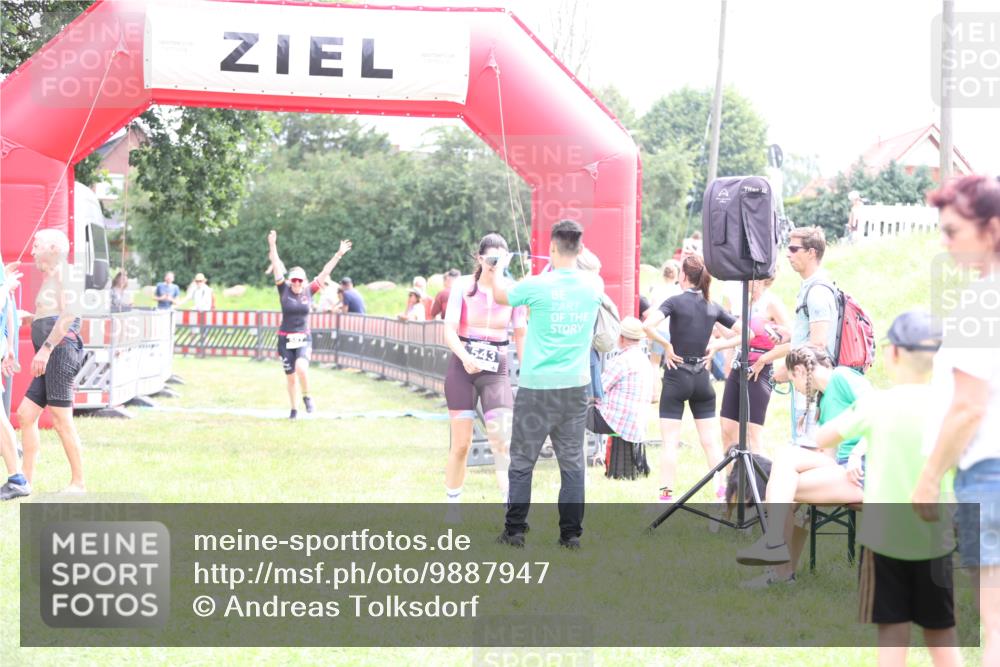 21.06.2026 - 29. Vierlanden-Triathlon Andreas Tolksdorf http://msf.ph/oto/9887947 21.06.2026 11:39:09 Ziel 543, 587, 543, 587 meine-sportfotos.de
