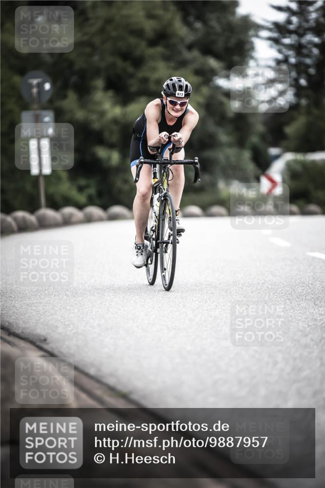 21.06.2026 - 29. Vierlanden-Triathlon H.Heesch http://msf.ph/oto/9887957 21.06.2026 12:12:09 Radfahren 294, 701, 864, 873, 1358 meine-sportfotos.de